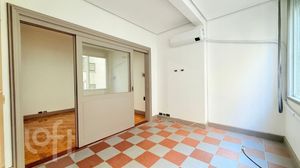 Image 15 - 928153