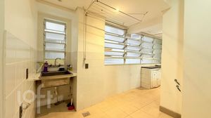 Image 32 - 928153