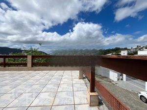 Image 29 - 928172