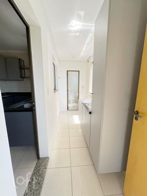 Image 4 - 928187