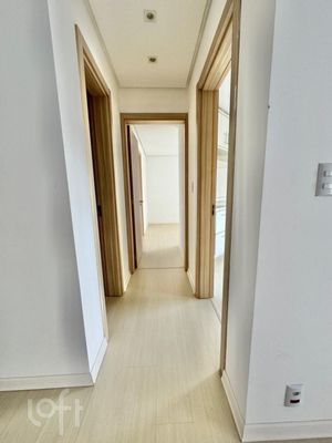 Image 6 - 928246