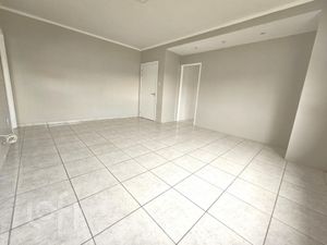 Image 11 - 928292