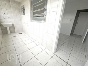 Image 7 - 928292