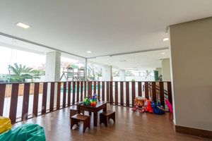 Image 22 - 928293