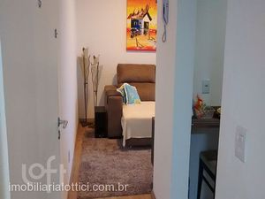 Image 3 - 928295