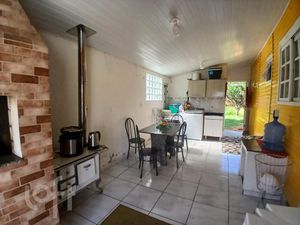 Image 1 - 928302
