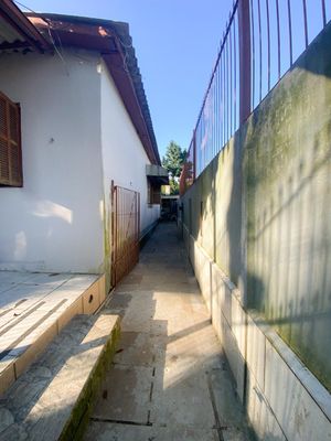 Image 24 - 928304