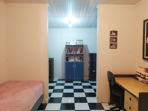 Image 11 - 928304