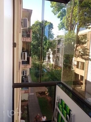 Image 10 - 928307