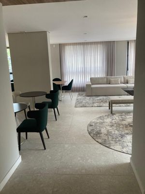 Image 21 - 928311