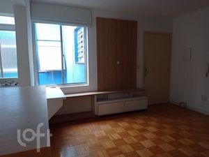 Image 1 - 928331