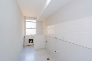 Image 10 - 928337