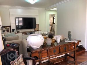 Image 4 - 928365
