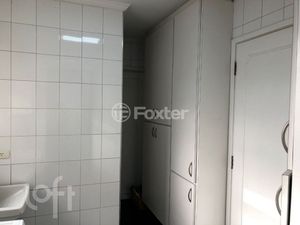 Image 13 - 928365
