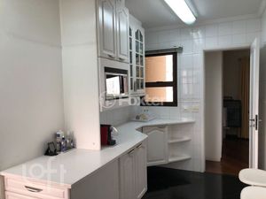 Image 10 - 928365