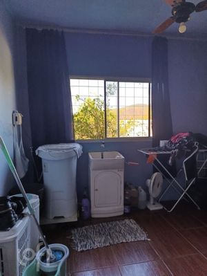 Image 8 - 928375