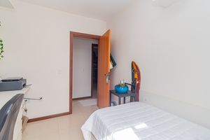 Image 14 - 928377