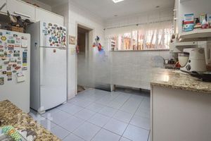 Image 19 - 928379