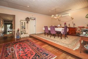 Image 3 - 928379