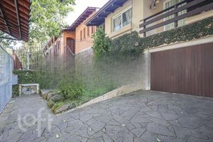 Image 32 - 928379
