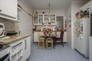Image 20 - 928379