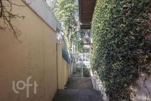 Image 30 - 928379