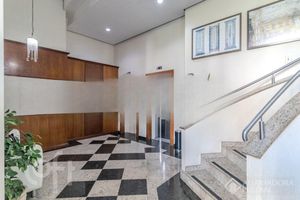 Image 33 - 928416
