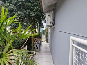 Image 36 - 928424