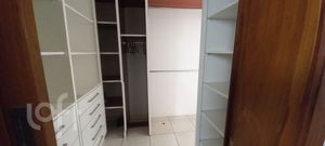 Image 10 - 928424