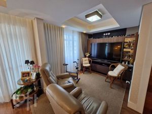 Image 5 - 928425