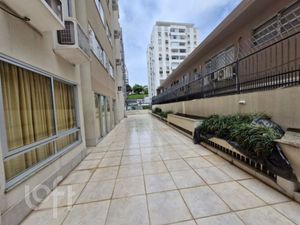 Image 33 - 928425