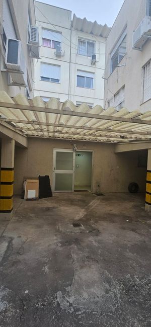 Image 34 - 928431