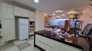 Image 6 - 928432