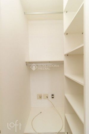 Image 9 - 928436