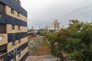 Image 12 - 928436