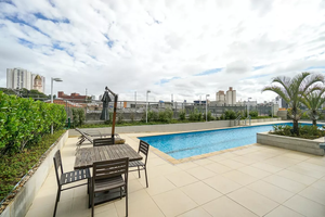 Image 33 - 928437