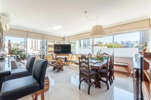 Image 1 - 928449