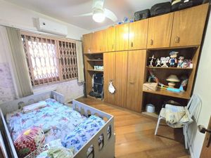 Image 7 - 928453