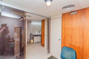 Image 10 - 928475