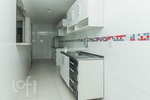 Image 6 - 928489