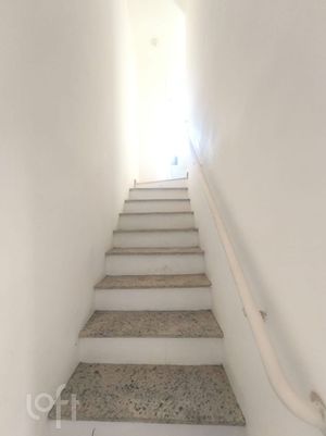 Image 9 - 928493