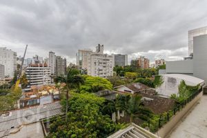 Image 33 - 928495