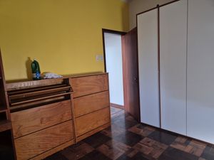 Image 6 - 928496