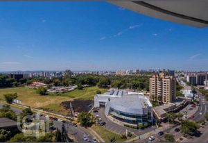 Image 8 - 928498
