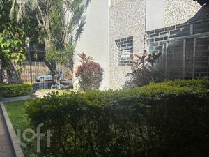 Image 15 - 928500