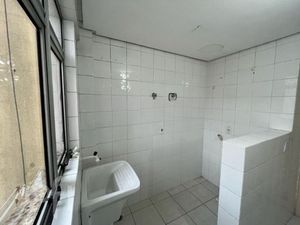 Image 4 - 928509