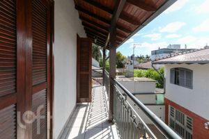 Image 32 - 928512