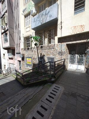 Image 15 - 928535