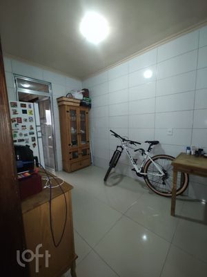 Image 10 - 928535