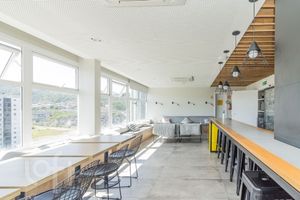 Image 33 - 928537